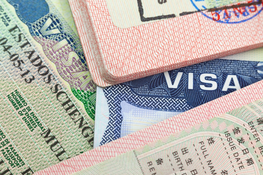 Resultado de imagen para Venezolanos necesitarán visa para viajar a RD